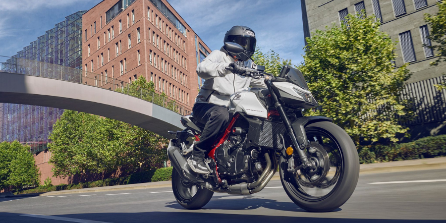 Hangi Honda Motosiklet Şehir İçi Kullanım İçin Daha Uygun?