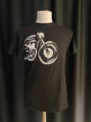 HONDA - HONDA MOTOSİKLET ÇİZİMLİ SİYAH TSHIRT