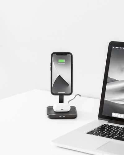 QUADLOCK MAG UYUMLU ÇİFTLİ MASAÜSTÜ KABLOSUZ ŞARJ CİHAZI