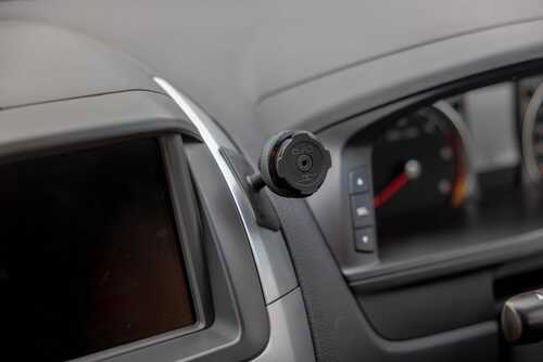 QUADLOCK OTOMOBIL ÖN KONSOL BAĞLANTISI