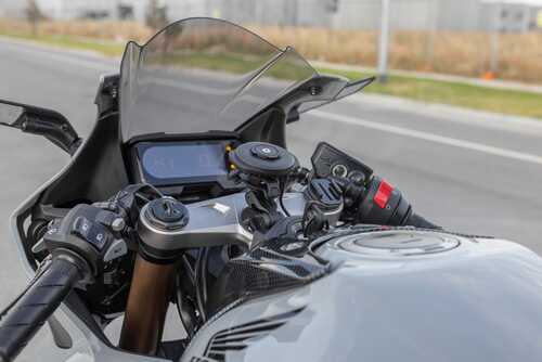 QUADLOCK USB HAVA KOŞULLARINA DAYANIKLI KABLOSUZ ŞARJ BAŞLIĞI