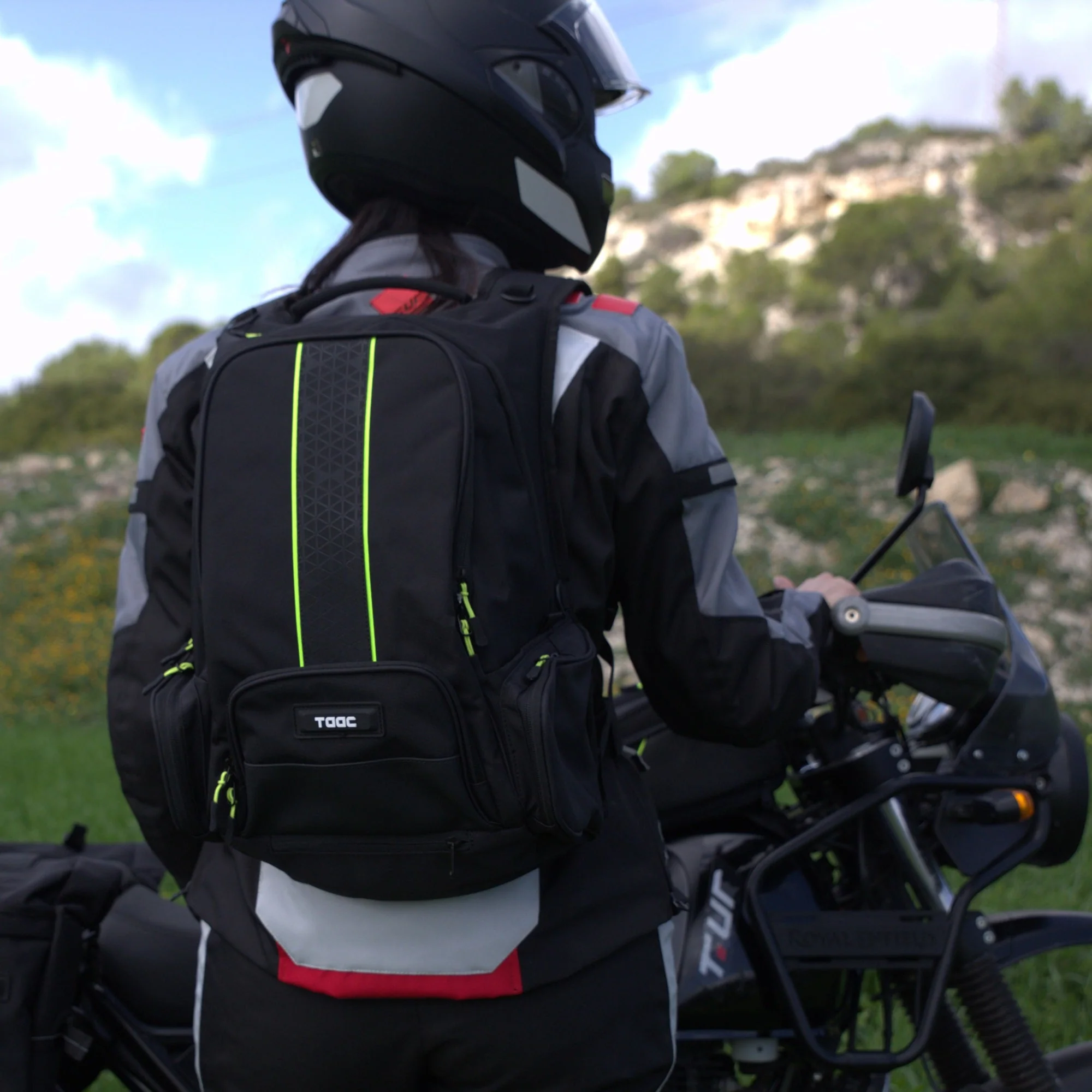 TAAC SPORT - TAAC SIRT ÇANTASI TC1 23LT SİYAH (1)